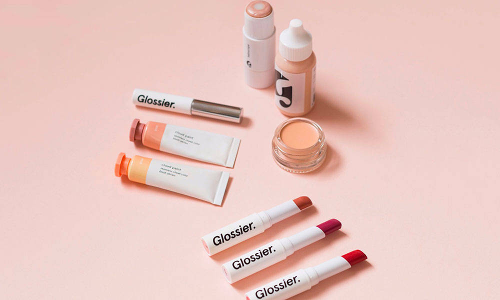 Glossier 版图扩张，全球运送指日可待