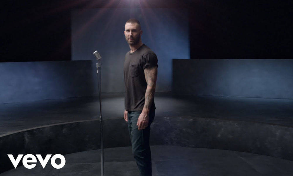 Maroon 5 发布《Girls Like You》MV