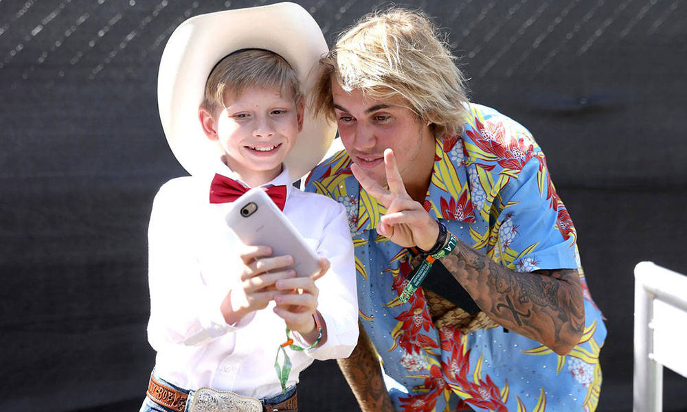 Mason Ramsey 首支个人单曲席卷各大音乐排行榜