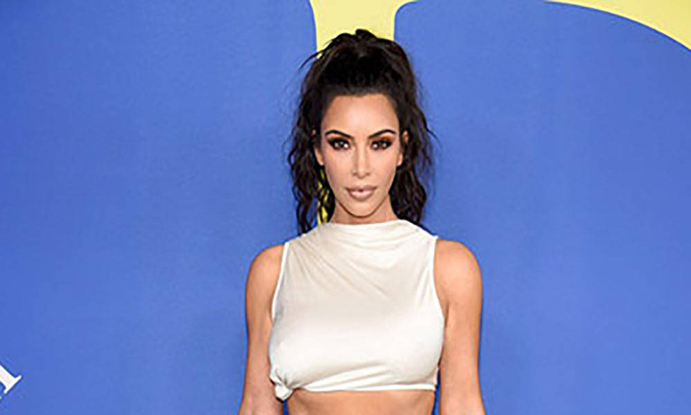 Kim Kardashian 获得 CFDA 意见领袖奖和最佳红毯美人称号