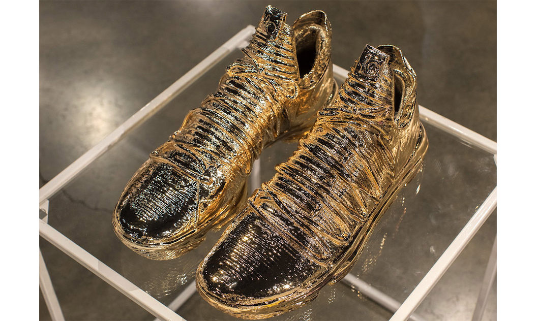 Nike KD10 加入 “Art of a Champion” 系列