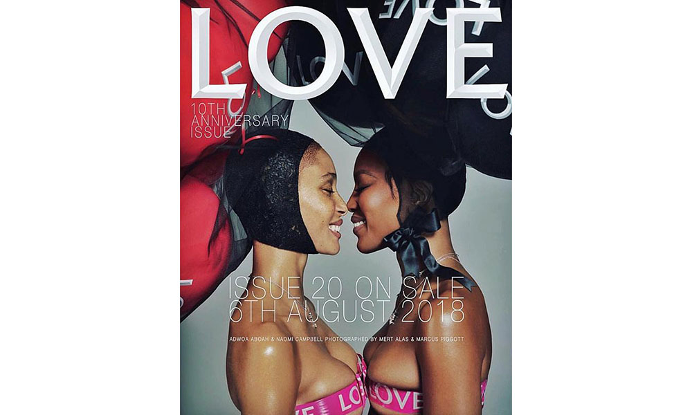 Adwoa Aboah 与 Naomi Campbell 登上《LOVE》杂志 10 周年特辑封面
