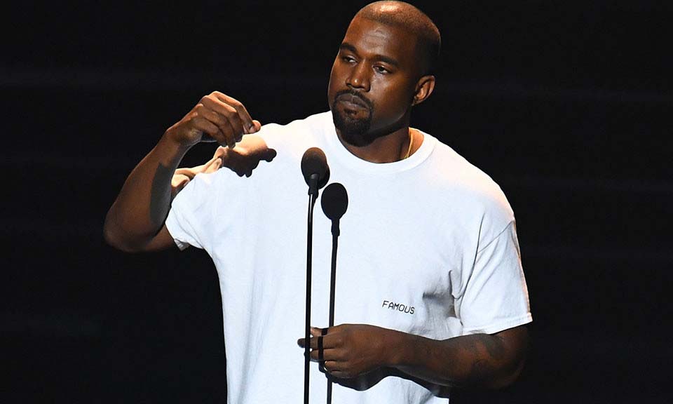 高产王，Kanye West 正在为 Bump J 和 Sly Polaroid 制作专辑
