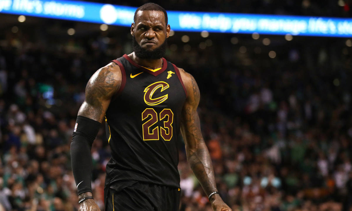 勒布朗或将成为 NBA 2K19 封面，骑士球迷表示很担心！