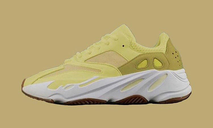 最早年末上架，Yeezy 700 “Semi Frozen” 配色预览