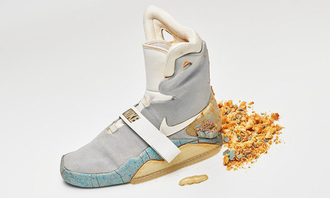 92,100 美元成交！1989 年那只 OG Nike MAG 拍卖结束