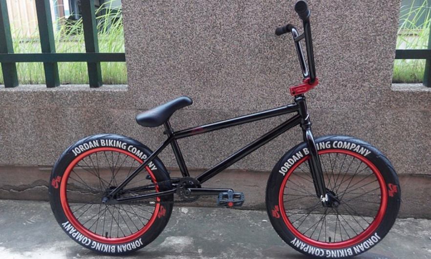 Jordan Brand 和 Nigel Sylvester 的合作系列里还有一辆 BMX？