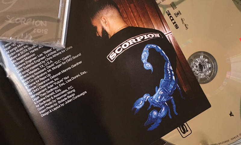 摄影师 Bolade Banjo 发表 Drake 工作室摄影系列