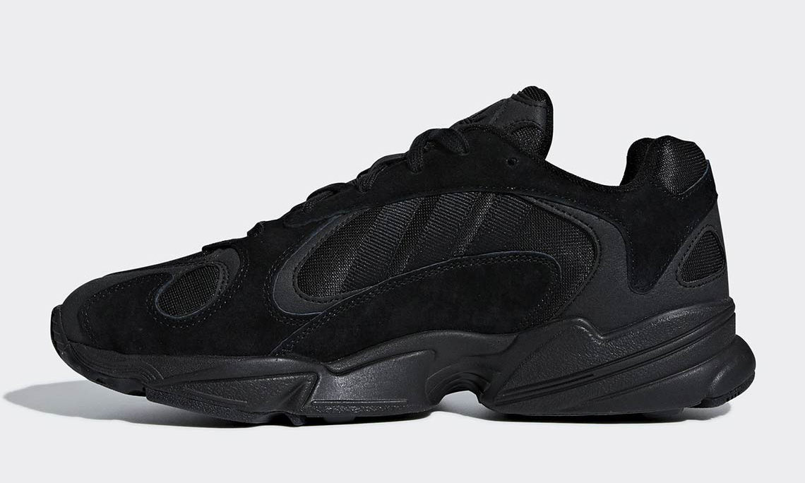 adidas Originals YUNG-1 这次化身 “黑武士”