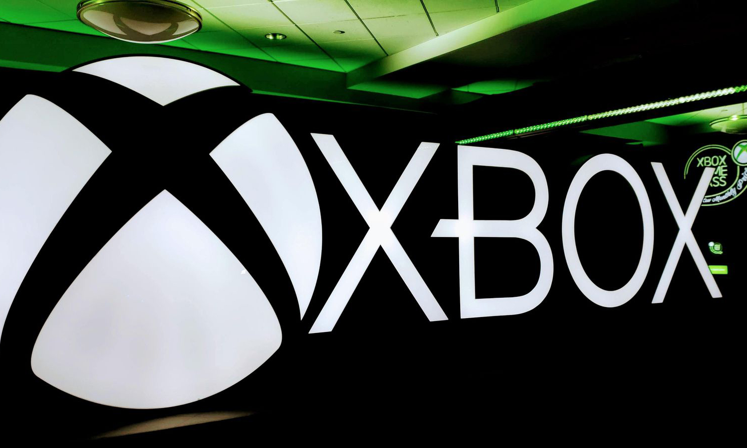技术尚未成熟，微软暂停 Xbox VR 设备的开发