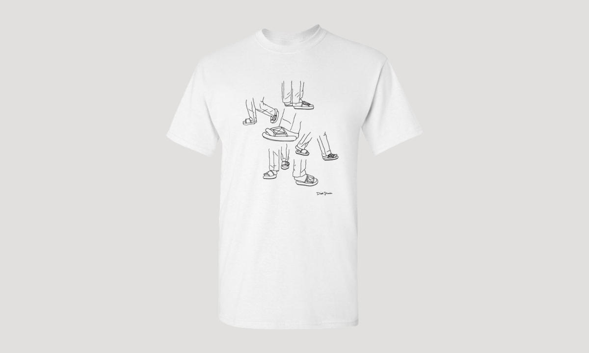 Kanye West 被 “时尚警察” Diet Prada 用一件 Tee 嘲笑了