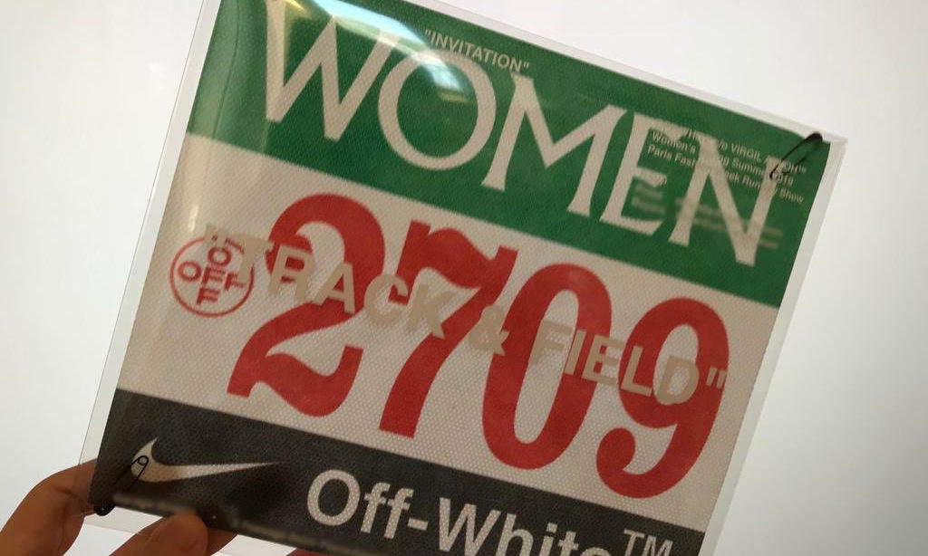 Off-White™ 巴黎时装周邀请函曝光，竟是 “运动号码牌”