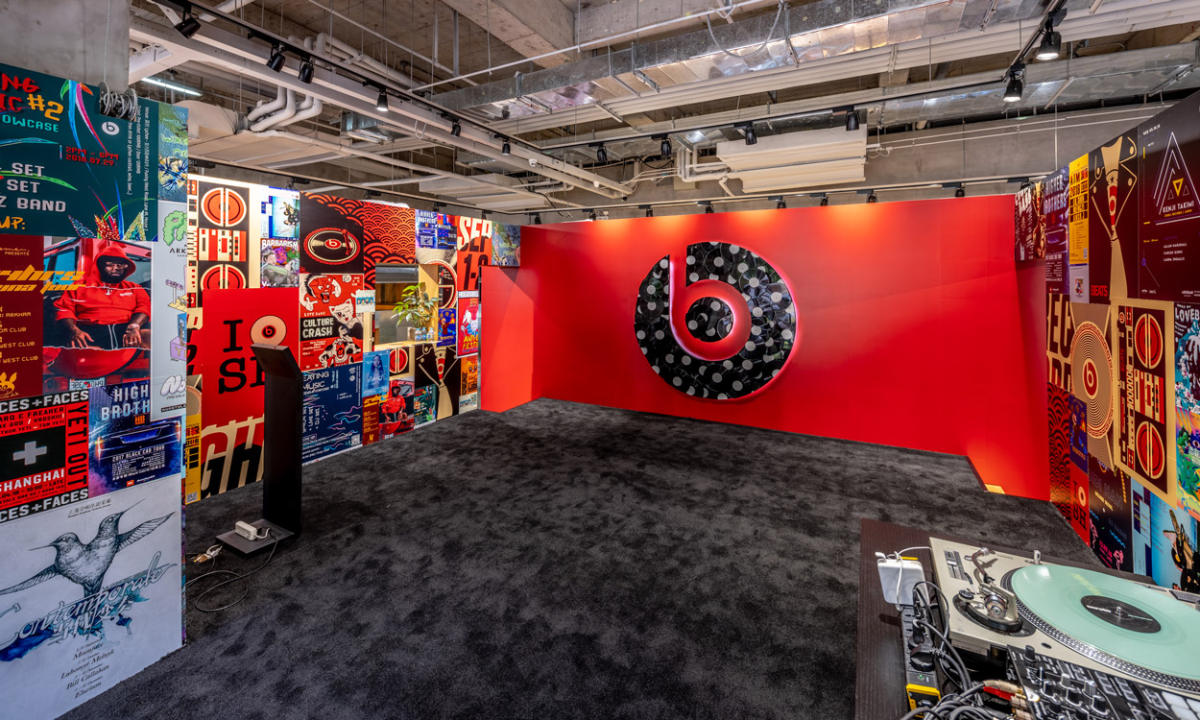 Beats 携手 DOE 于上海新天地隆重推出黑胶唱片快闪店
