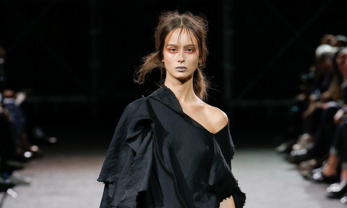 Yohji Yamamoto 2019 春夏系列秀场回顾