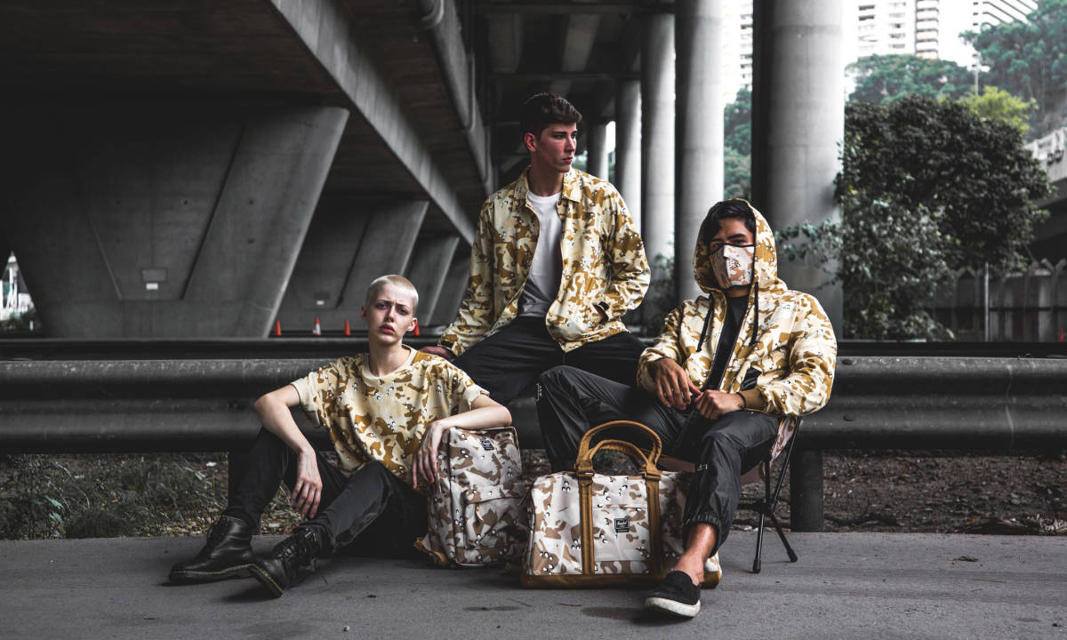 Herschel Supply 与 JUICE 推出联名 Foundation 系列