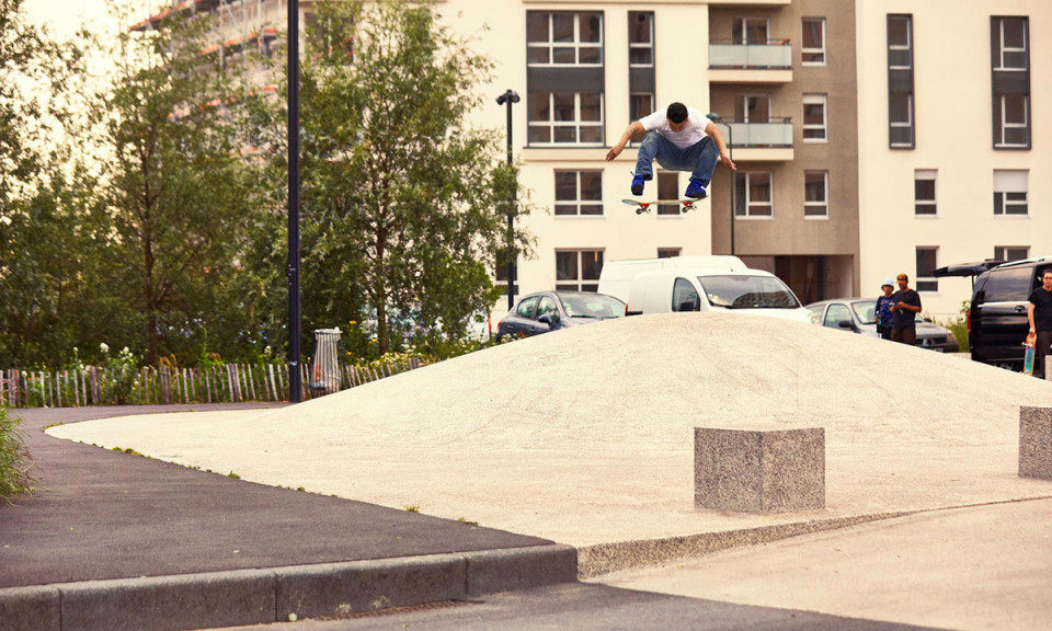 Eric Koston、P-Rod 等滑手演绎 NBA x Nike SB 型录
