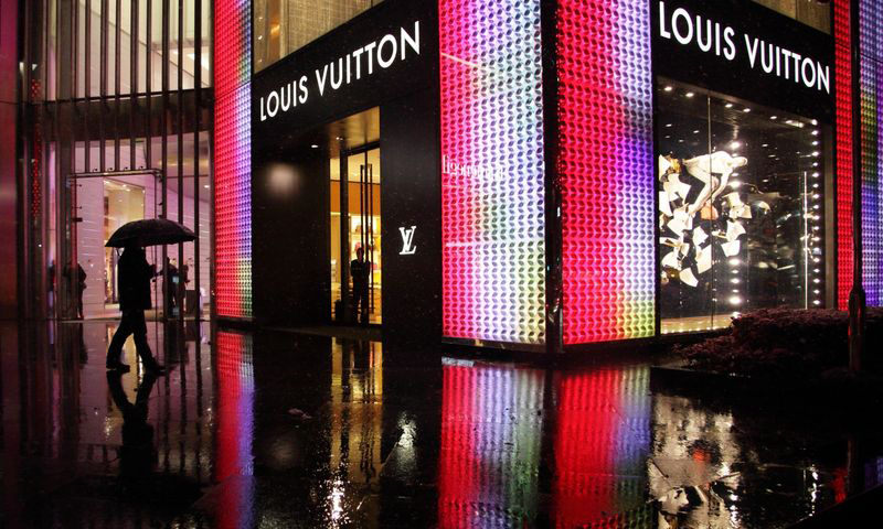 LVMH 承认因中国海关加强边检，导致股价下跌