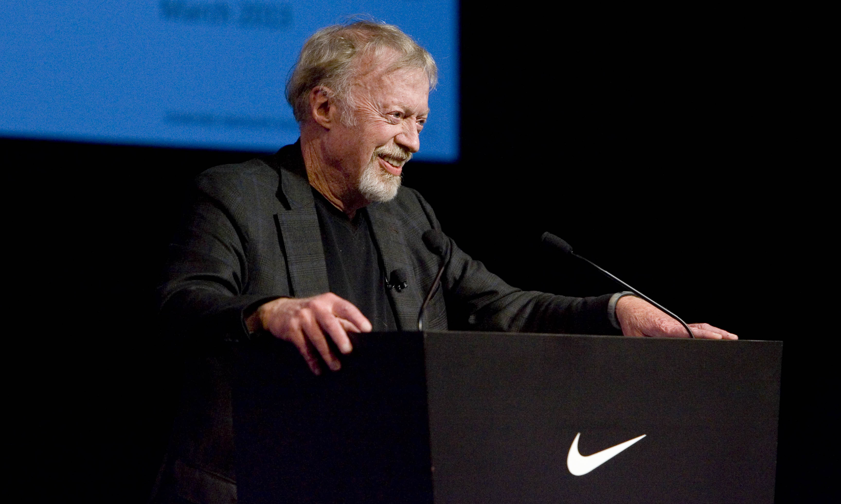 Phil Knight 捐献 10 亿美元 Nike 股份给慈善机构