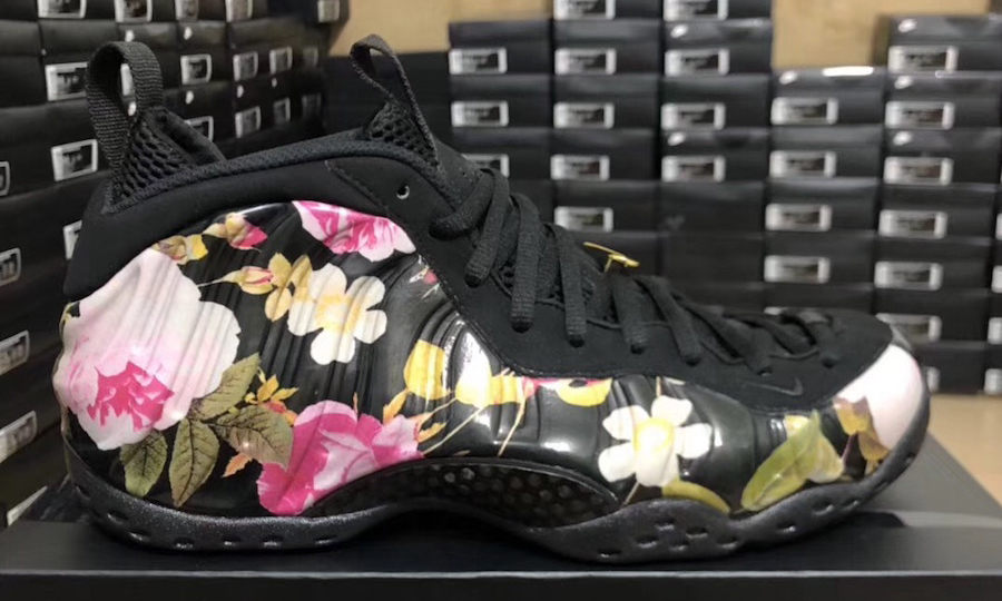 Nike Air Foamposite One “花卉喷” 实物图近赏