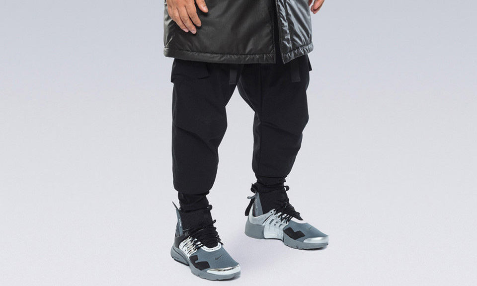 Errolson Hugh 曝光 ACRONYM x Nike Air Presto Mid 全新铬合金配色