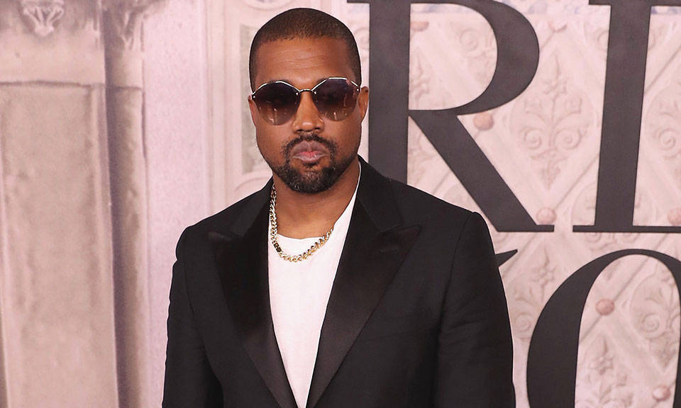 Kanye 社交媒体账号的注销其实是自我检讨？