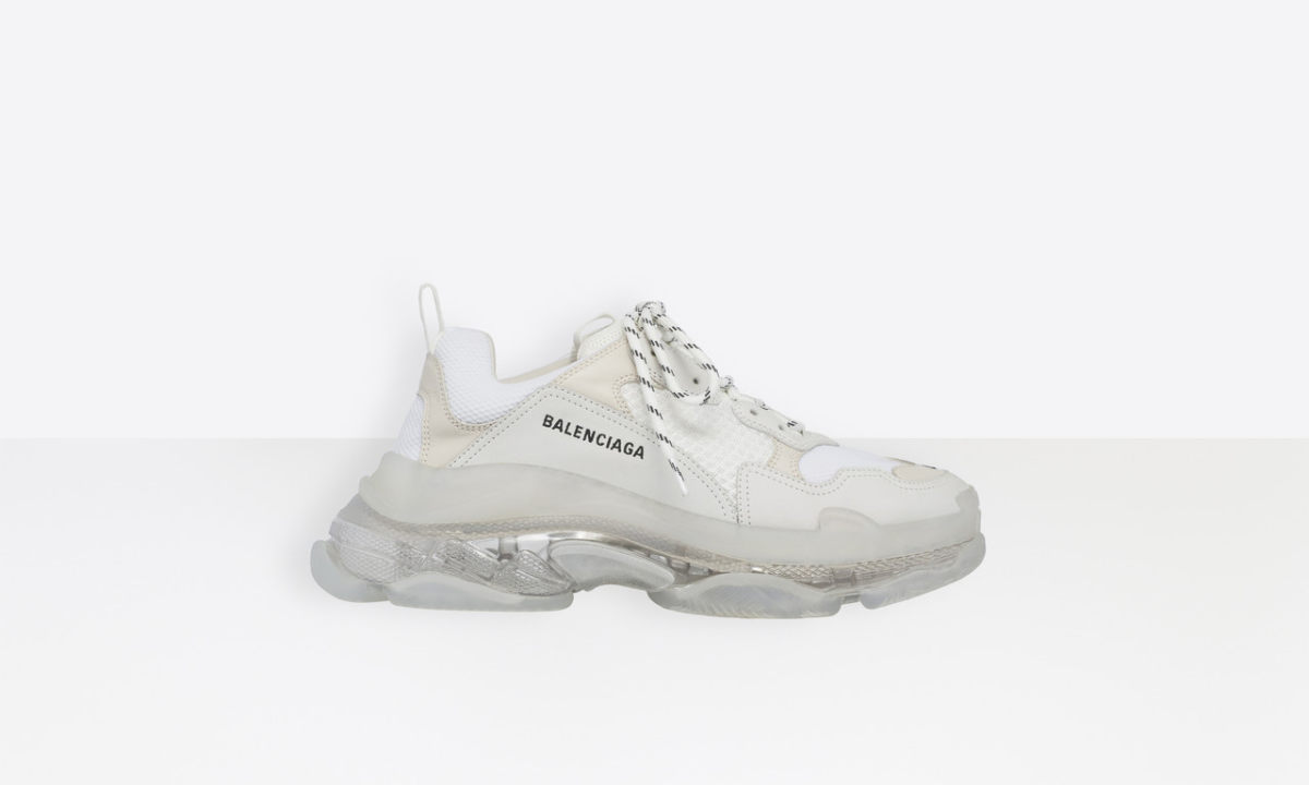 “老爹鞋” 升级，Balenciaga 推出透明气垫版 Triple S