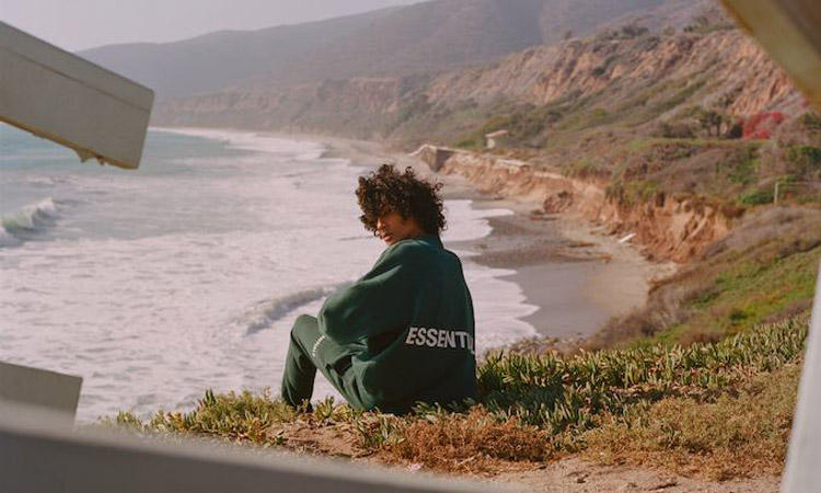 Fear of God 支线 ESSENTIALS 释出 “California Winter 2019” 造型特辑