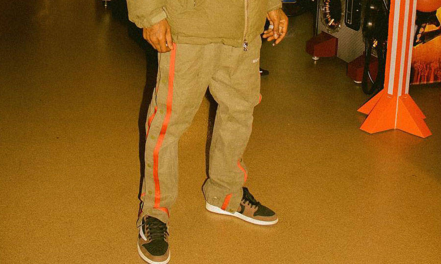 Travis Scott 曝光联名 Air Jordan I 第二配色