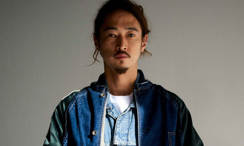 洼冢洋介依旧出镜，《GRIND》打造 sacai 造型特辑
