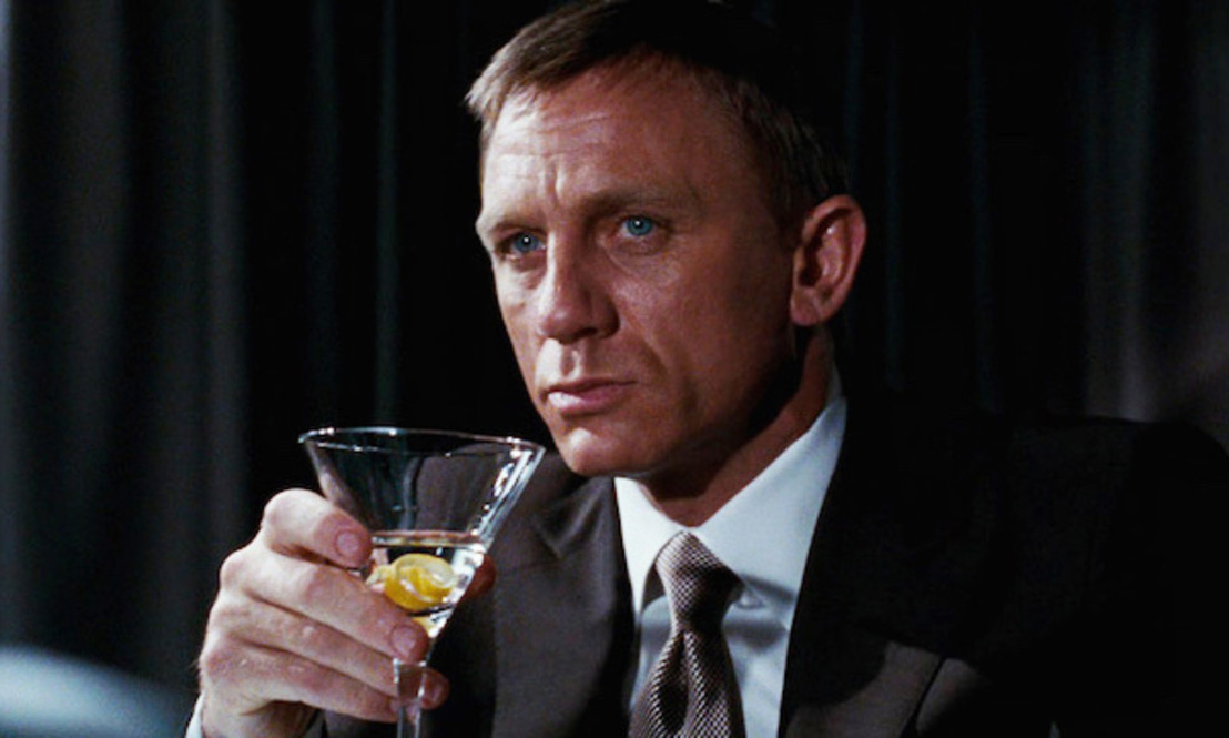 研究表明：James Bond 有着严重的酗酒问题