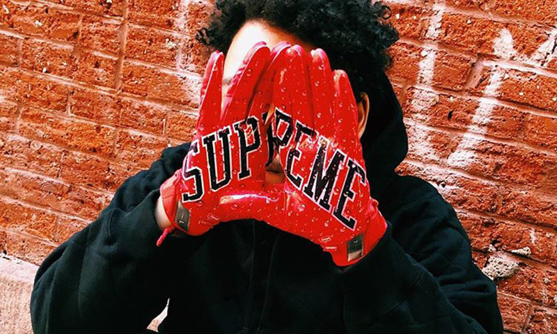 Supreme x Nike 联名 Vapor Jet 4.0 足球手套发售讯息