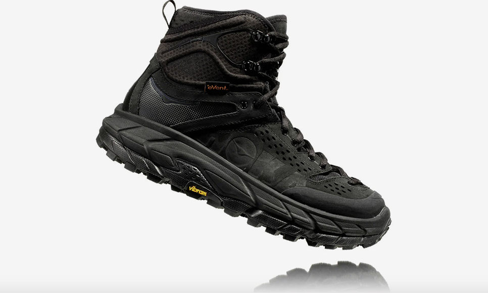 今年大热的 HOKA ONE ONE 推出高帮户外靴