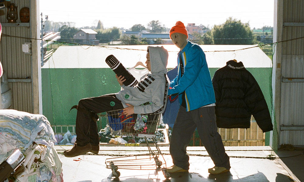 ONE OFF x XLARGE® 释出联名服饰以及限量 ZINE