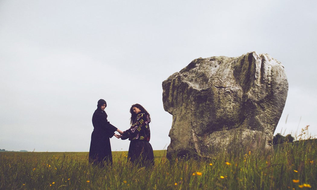 Aries 携手艺术家 Jeremy Deller 推出胶囊系列