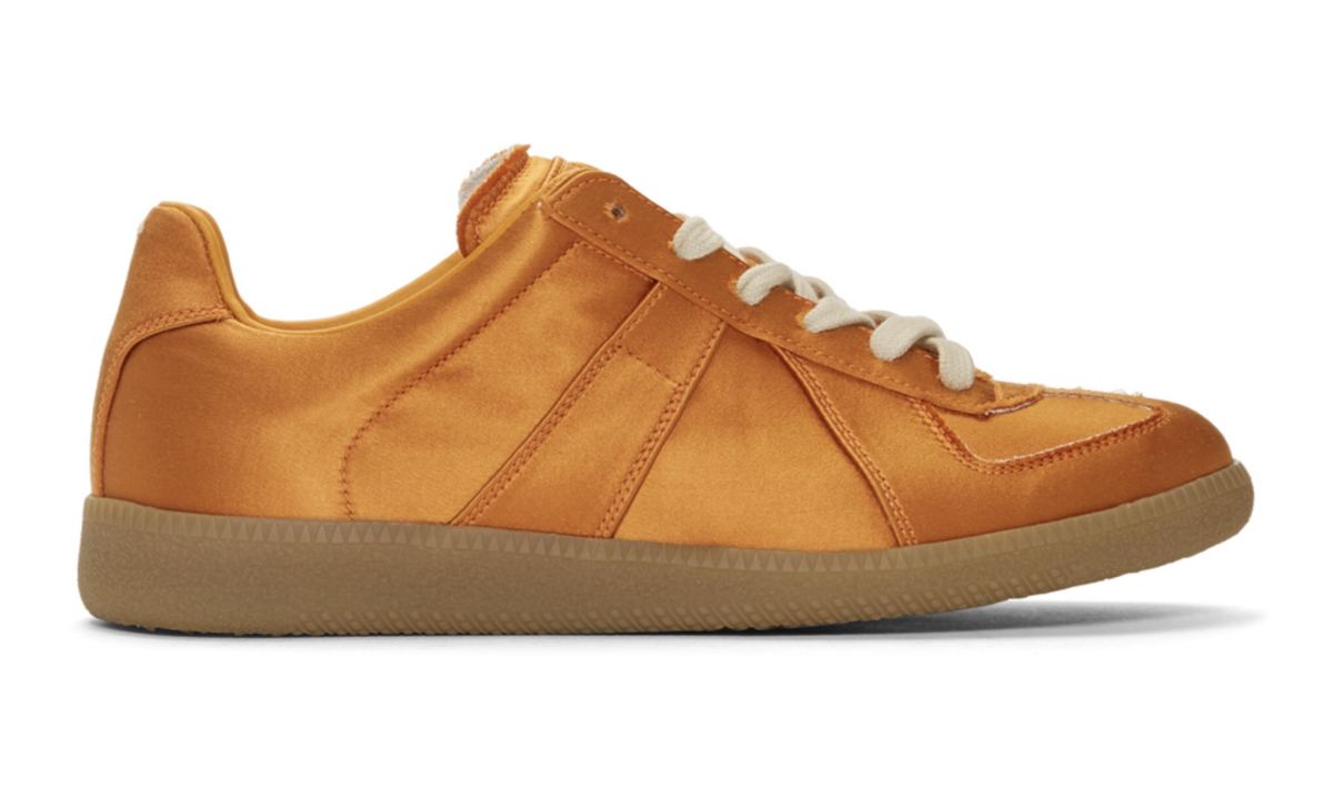 Maison Margiela 经典 Replica 推出全新升级缎面款
