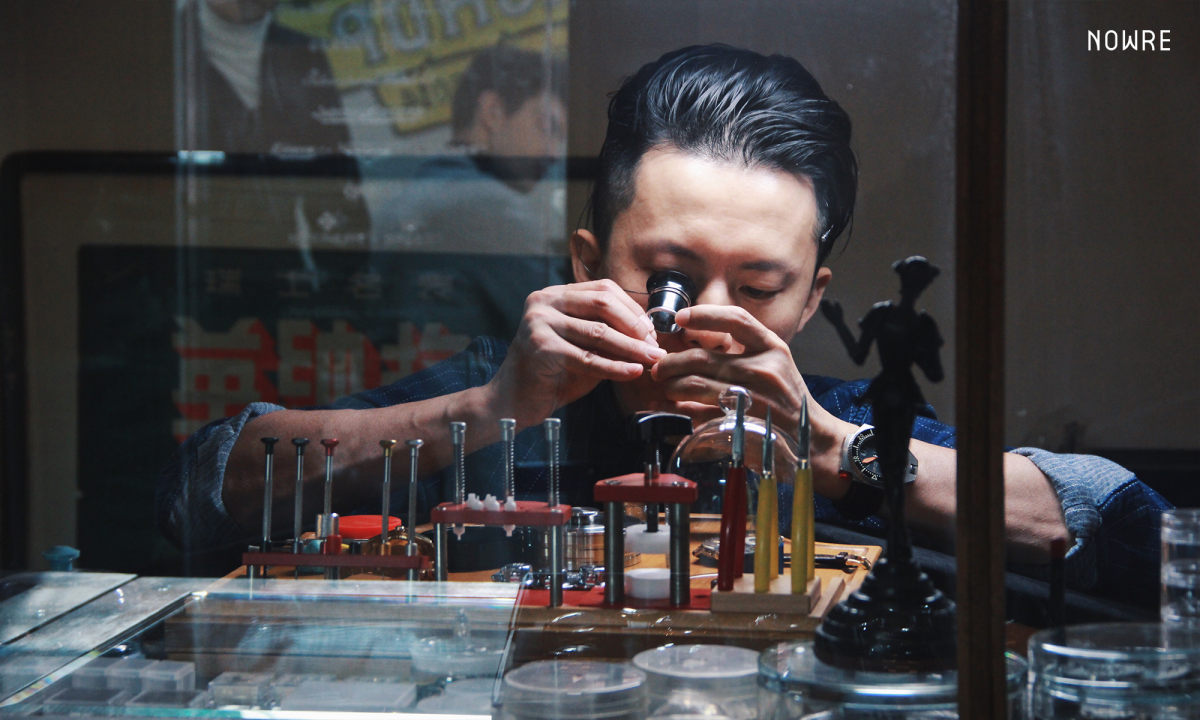 在三里屯这家旧表店里，时间仿佛都静止了