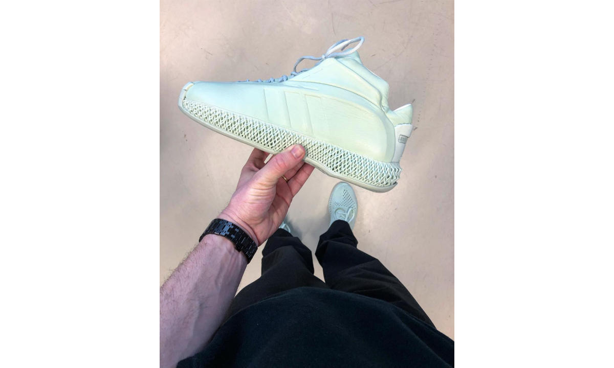 Daniel Arsham 为 adidas Kobe Crazy 1 打造 4D 版本