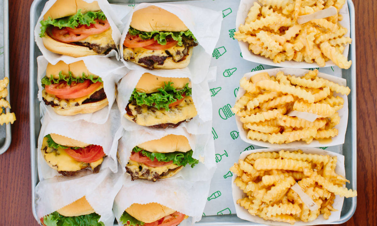 Shake Shack® 上海首家店铺将于 1 月 24 日在新天地开幕