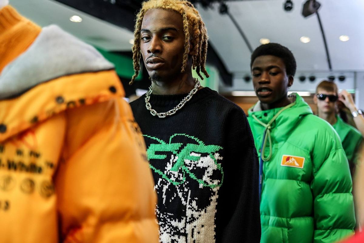铺绿幕的时装秀？Off-White™ 2019 秋冬系列发布