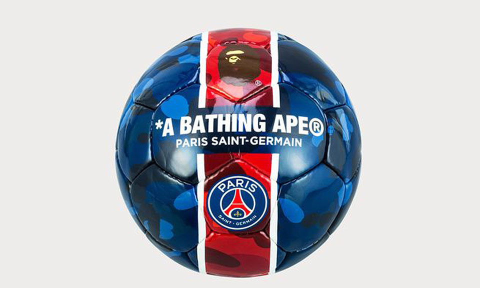 巴黎圣日耳曼 x A BATHING APE® 发布联名足球