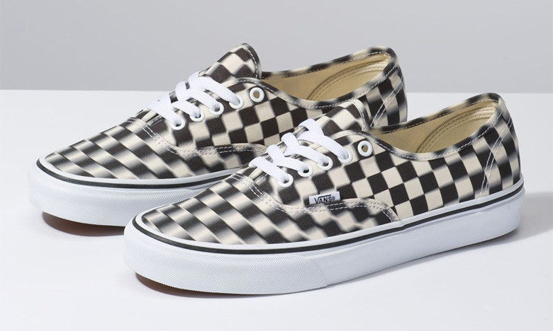 还能这么玩？Vans 将标志性棋盘格 “模糊”