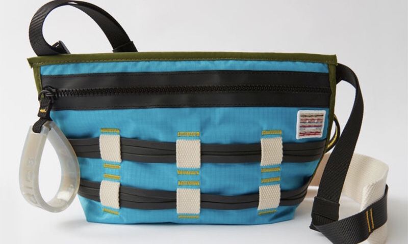 春季出游新选择，Acne Studios 推出新款 Sporty Bag
