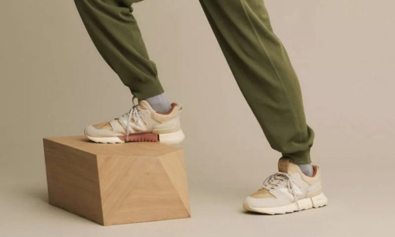 Auralee 携手 Tokyo Design Studio New Balance 推出联名系列