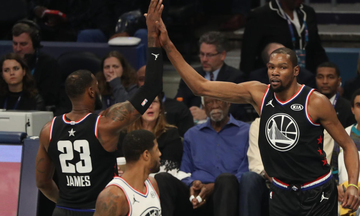 杜兰特荣膺 MVP，NBA 全明星赛詹姆斯队战胜字母哥队