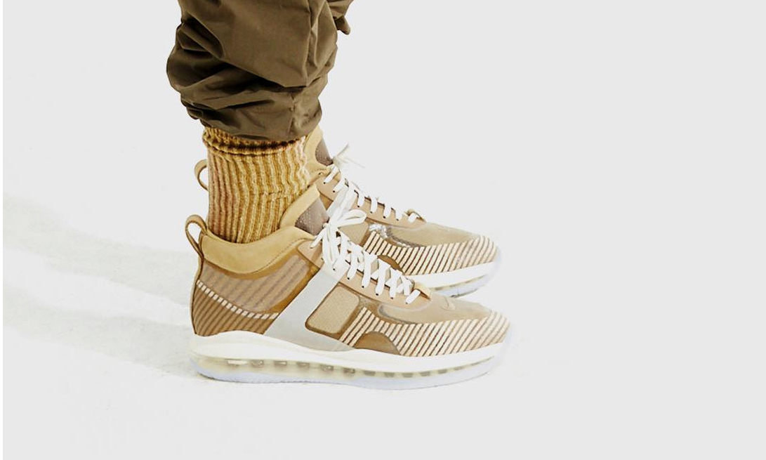 NikeLab x John Elliott “新” 作又是 LeBron “Icon”