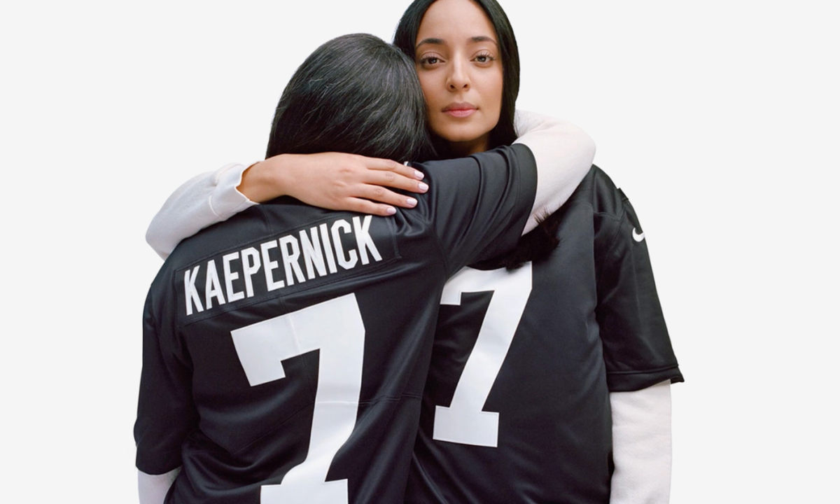Nike 为 Colin Kaepernick 推出别注衫