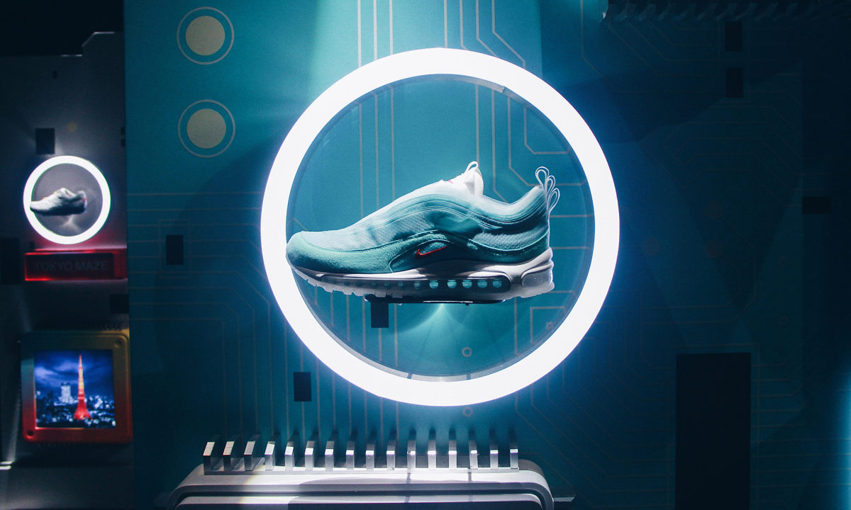 一双可以自己动手剪裁的 Nike 鞋款