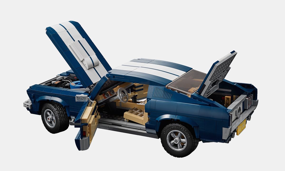 LEGO 发布 1960s Ford Mustang 汽车模型