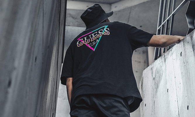 双方第五个胶囊系列，atmos × GUESS 最新胶囊系列释出