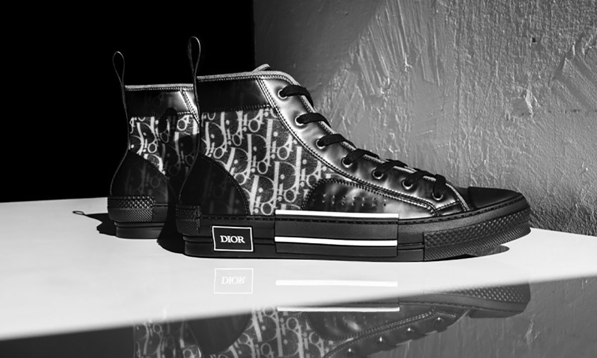 新热款？Dior 发布纯黑版本 B23 Oblique 运动鞋